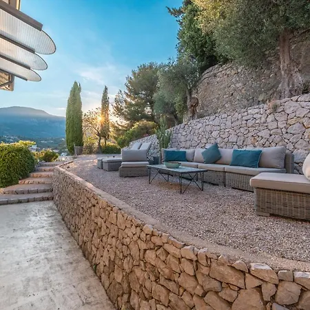 Villa Magnifique D'époque, Avec Vue Imprenable Sur Et La Mer Mentone